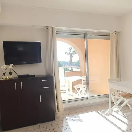 L'etoile Sous Les Pins - La Loge Hyères