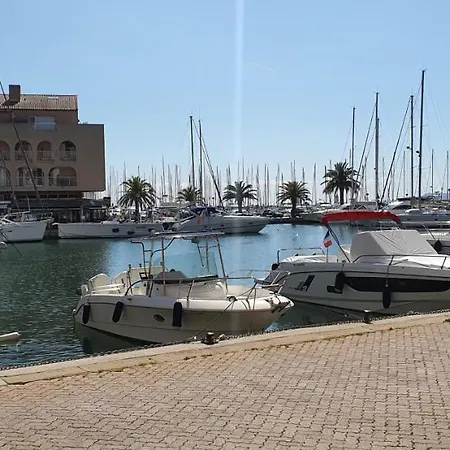 L'etoile Sous Les Pins - La Loge